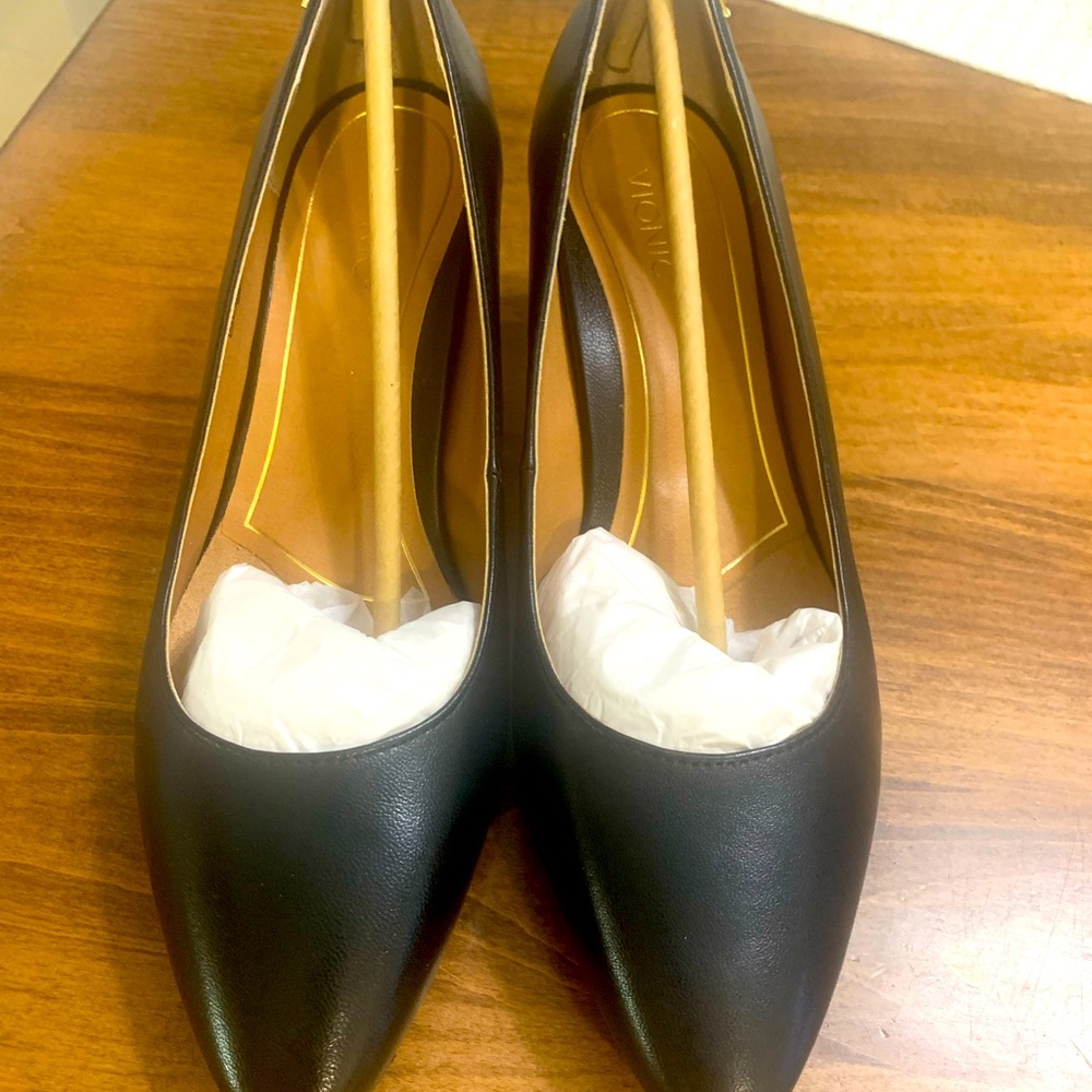 Vionic wedge heels